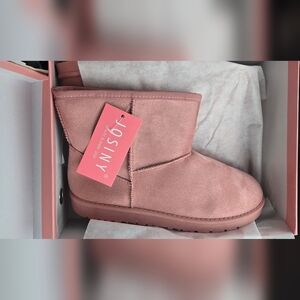 Josiny Pink Suede Ankle Boots 6w/4.5y